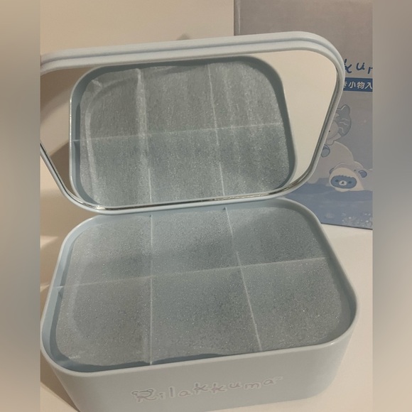 Rilakkuma Sea Life Mirrored Accessory Storage Case - Picture 3 of 11